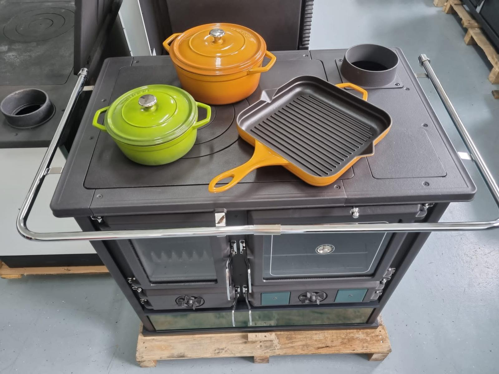 Litinový sporák Magnus na tuhé palivo červený - Obrázek 5